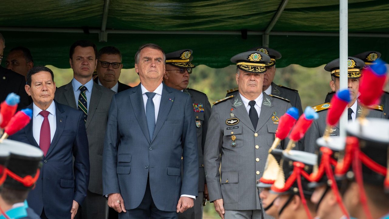 STF escuta depoimento ex-comandante do Exército em caso de trama golpista de Bolsonaro