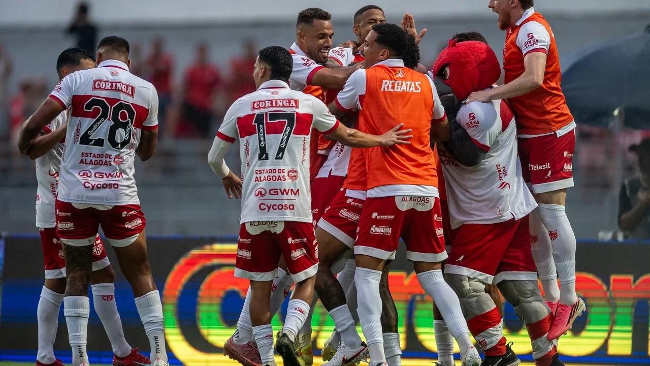 Show no Rei Pelé: CRB domina o Cuiabá, goleia por 3 a 0 e cola no G6 da Série B