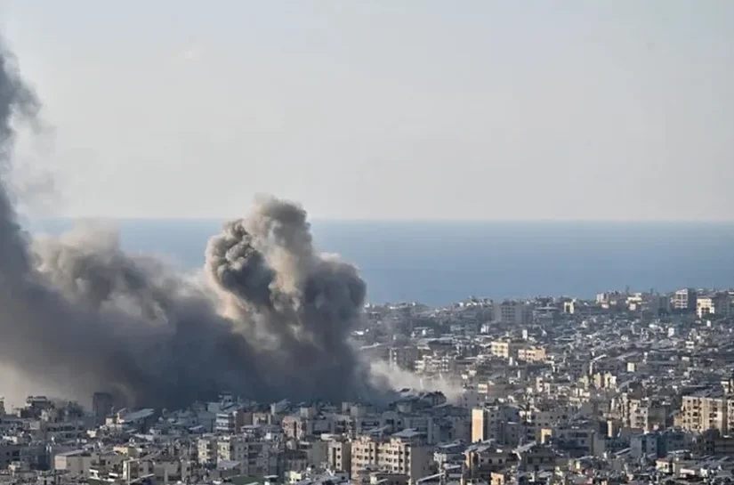 Guerra no Líbano deixa quase 300 mortos e mais de 450 mil deslocados