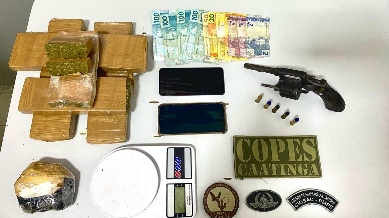 PM apreende mais de 224 quilos de drogas e 32 armas em uma semana