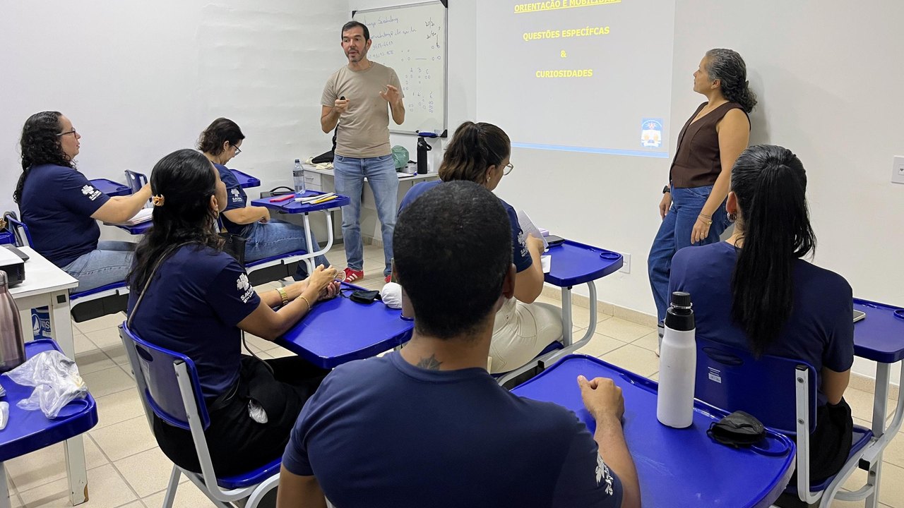 Uncisal capacita servidores para atendimento a pessoas com deficiência visual