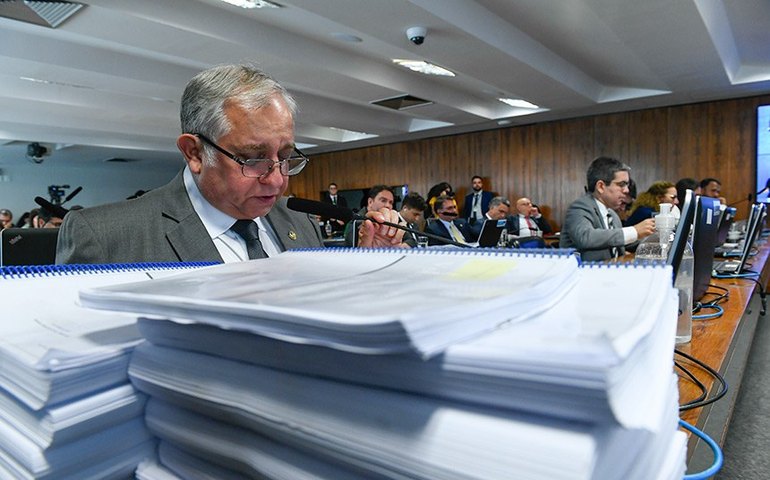 Oposição pede responsabilização de Lula, Dino e G.Dias por omissão no 8 de janeiro