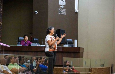 Comportamento no trabalho é abordado com colaboradores da Ativa Serviços