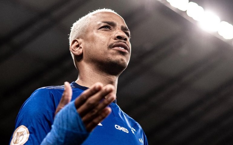 Matheus Pereira garante vitória do Cruzeiro sobre o Barcelona de Guayaquil na volta à Libertadores