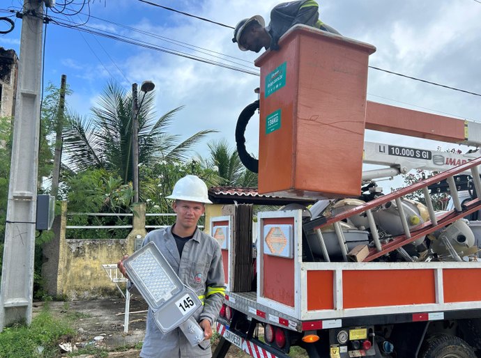Ilumina leva LED a Sauaçuhy e avança para cobrir 100% do Litoral Norte