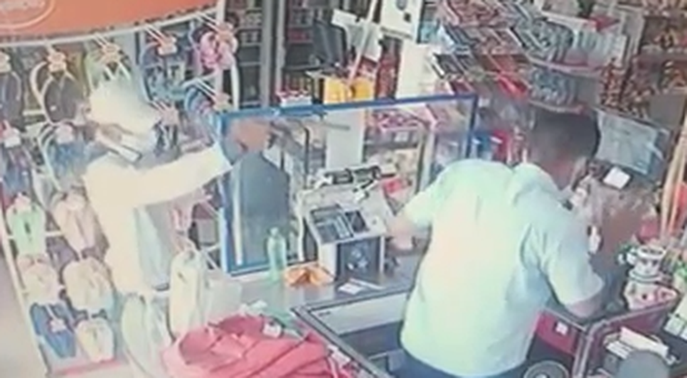 Dois homens armados assaltam mercadinho no município de Estância / Foto: Foto: Reprodução/Portal A8SE