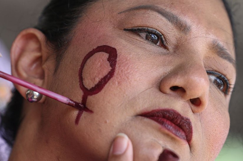 Aumentam agressões políticas em mês de luta contra violência à mulher