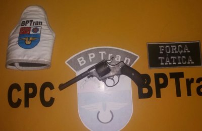 Após Denúncia anônima pelo 181 BPTran apreende revólver calibre 44