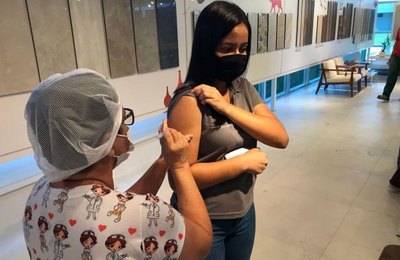 Marechal Deodoro inicia 2ª e 3ª dose para mais de 3 mil trabalhadores do Polo Industrial