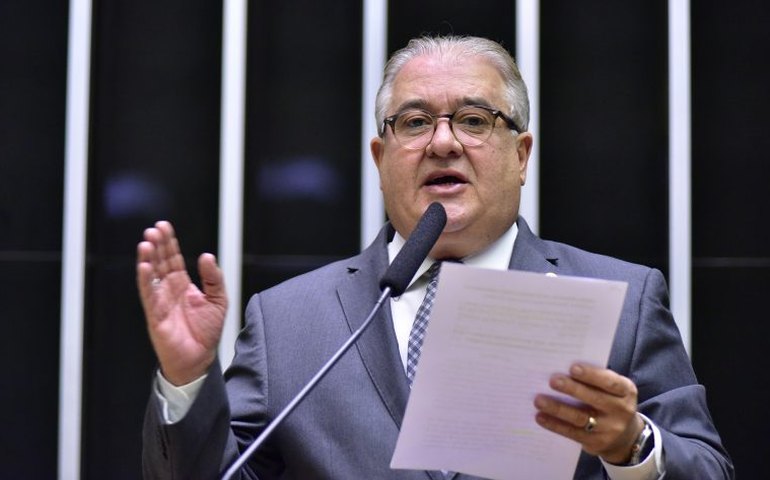 Relator define 'trabalho autônomo intermediado' em nova proposta para apps