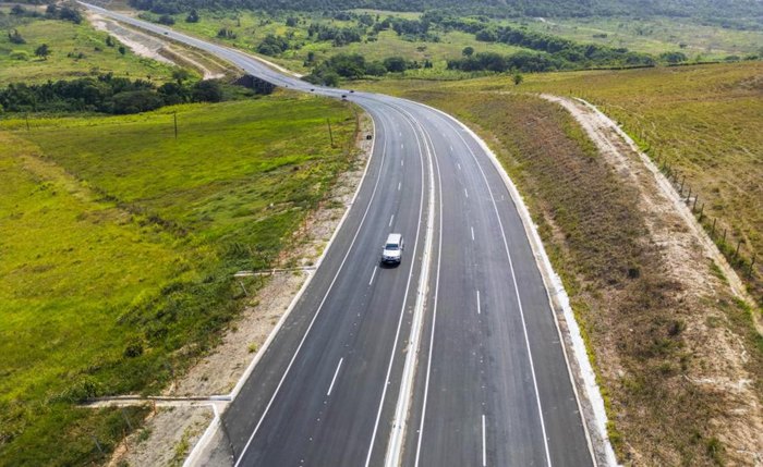 Duplicação não apenas aumenta a segurança dos usuários da rodovia Duplicação não apenas aumenta a segurança dos usuários da rodovia
