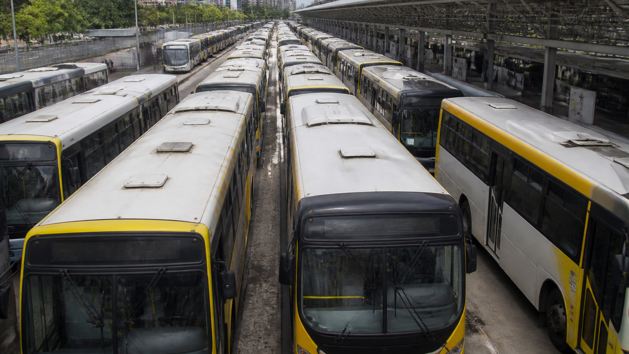 TRE-BA exige frota total de ônibus em Salvador sob multa de R$ 1 mi por hora de descumprimento