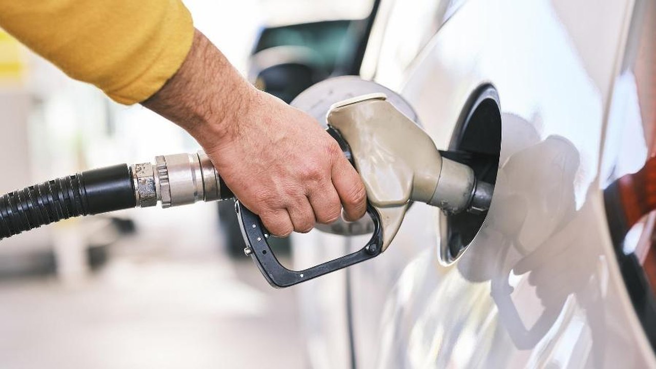 Redução de preço da gasolina poderia ser maior para atingir paridade, diz Abicom