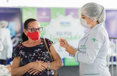 Prefeitura de Maceió ultrapassa 350 mil doses aplicadas contra a Covid-19