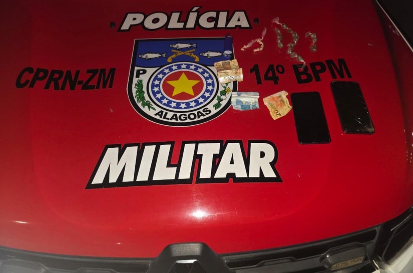 Polícia Militar apreende drogas e veículo adulterado em Jundiá