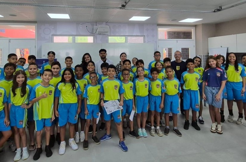 Educação de Maceió, 12º Batalhão da PM e Ufal promovem ações com alunos da Escola Massa