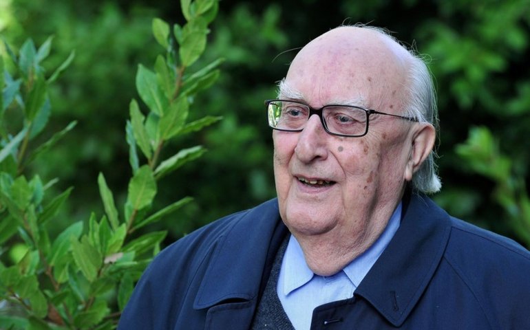 Escritor italiano Andrea Camilleri morre aos 93 anos