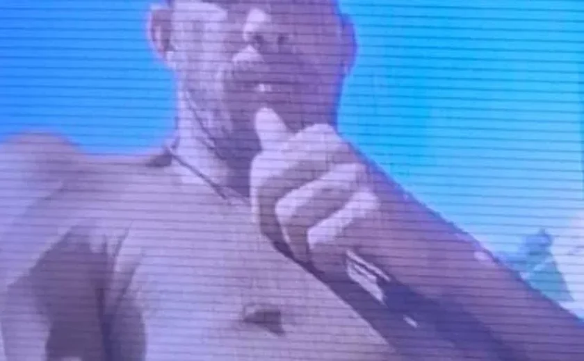 Corpo em decomposição é encontrado em Ipioca; família suspeita que seja de homem desaparecido