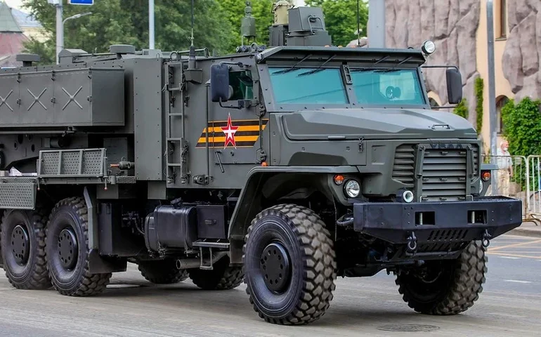 Lança-chamas TOS-2 Tosochka apoia avanço russo em Zaporozhie