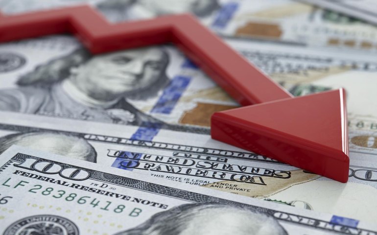Proporção do dólar nas reservas mundiais atingiu mínimo dos últimos 30 anos