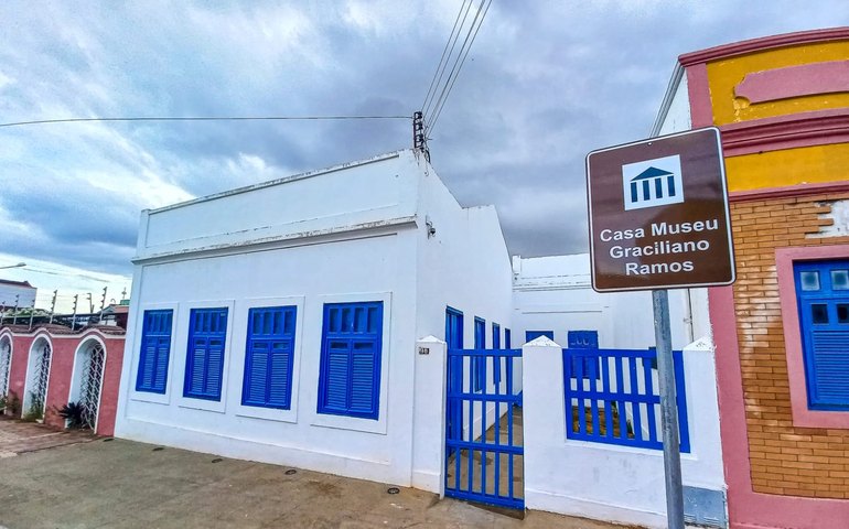 Após 7 anos de espera, prefeitura anuncia pela oitava vez reabertura da Casa de Graciliano