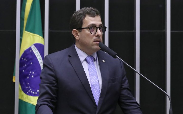 CCJ aprova prioridade para tramitação de ações judiciais sobre pensão alimentícia