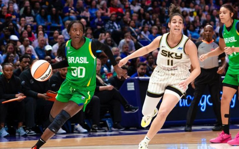 Em tour pelos EUA, seleção brasileira cai para o Chicago Sky, da WNBA
