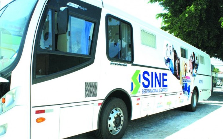 Sine Alagoas Móvel inicia suas atividades em Maceió