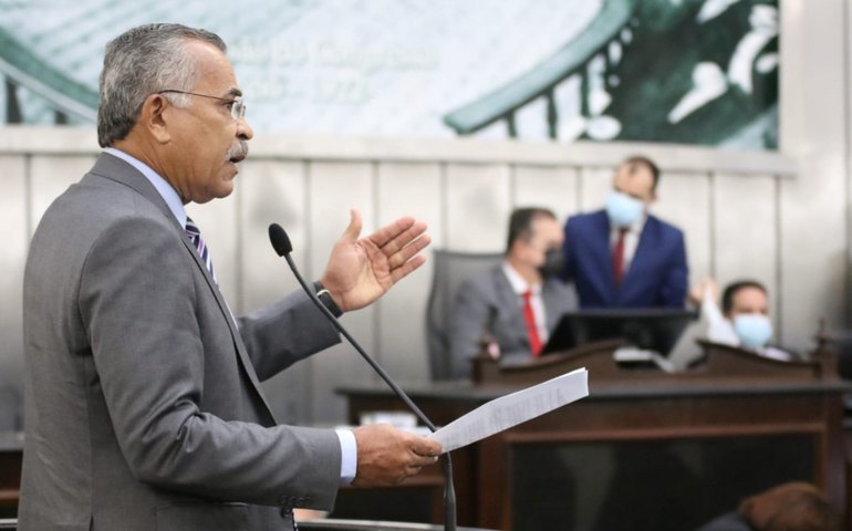 Tarcizo Freire destaca vantagens do ciclismo e solicita melhoria na malha cicloviária do Estado