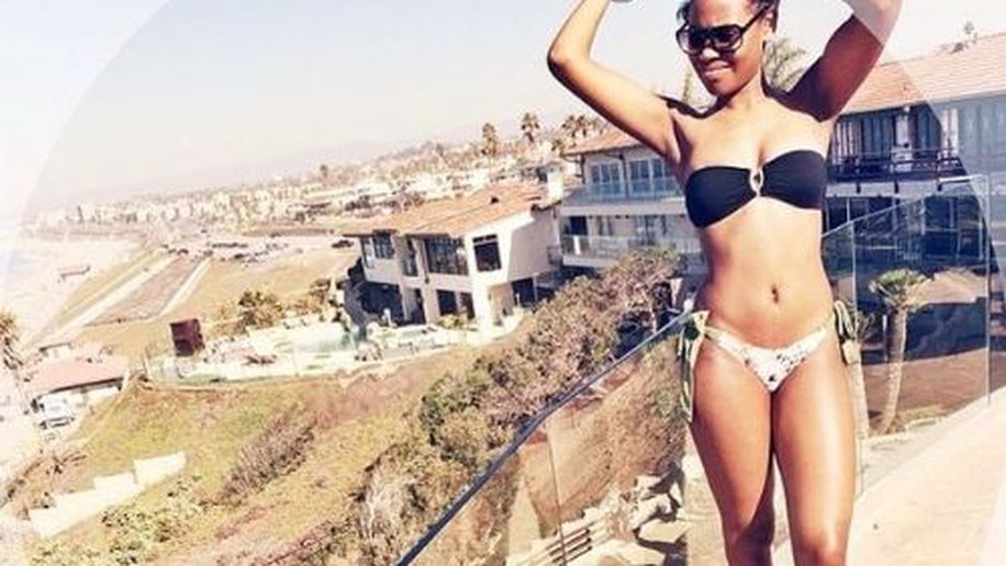 Filha de Anderson Silva posta foto de biquíni e recebe elogios: 'corpo lindo'