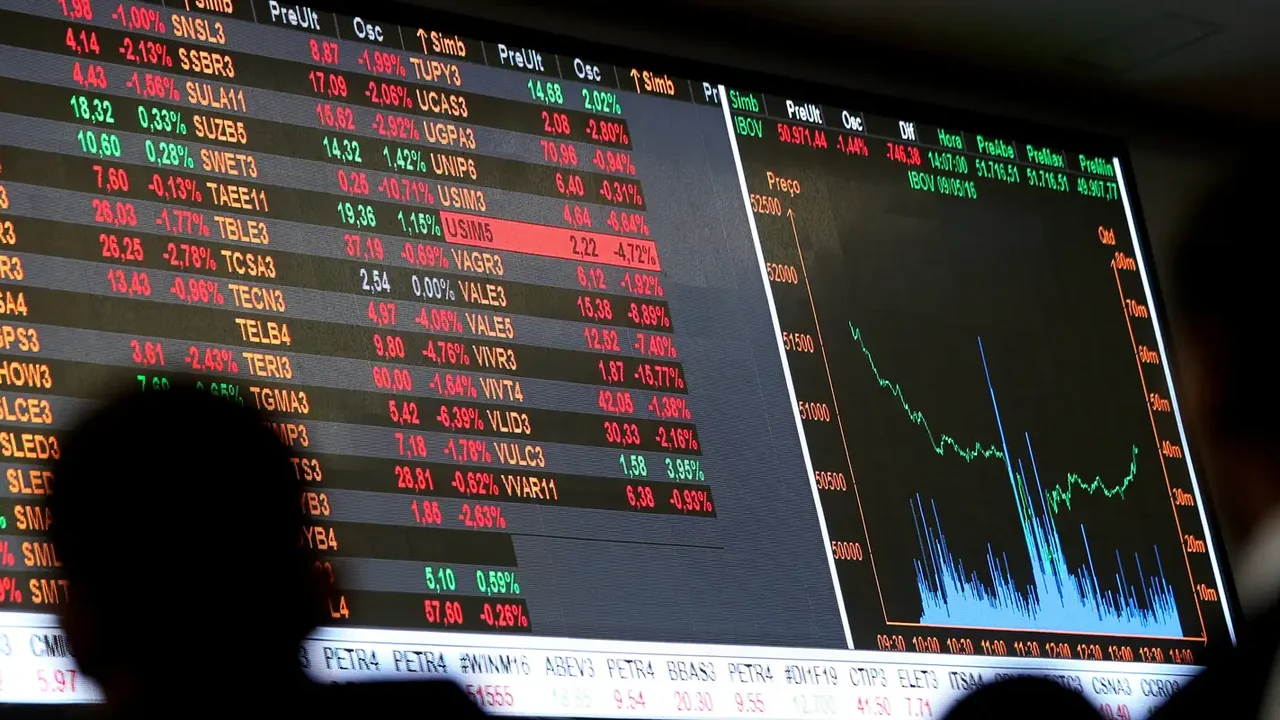Bolsas da Europa operam em baixa, com liquidação de bancos em Londres antes de PCE nos EUA