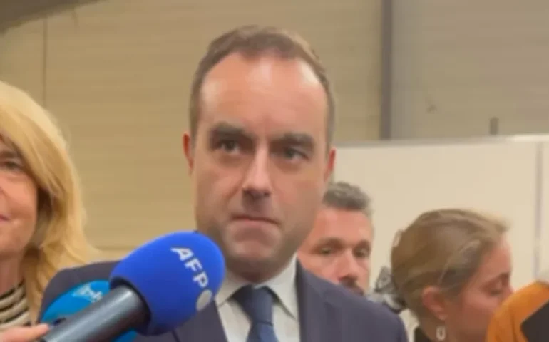 França: Lecornu diz haver 'desejo' de garantir acordo orçamentário antes do fim do ano