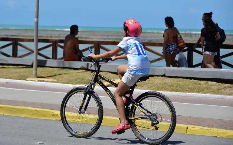 Fisioterapeuta do Hospital da Criança explica a importância da prática de atividade física