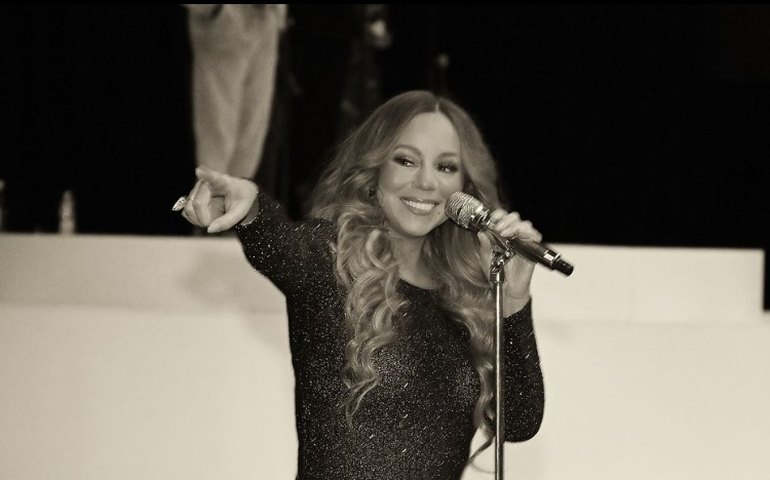 Mariah Carey diz que mãe e irmã morreram no mesmo dia, no fim de semana