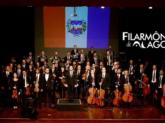 Duofel e Orquestra Filarmônica de AL apresentam 'The Beatles: o Concerto'