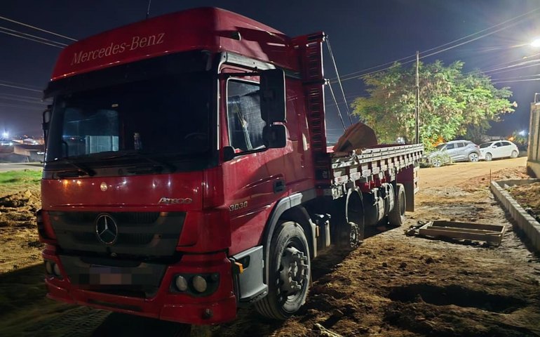 Ação integrada recupera caminhão roubado em Maceió