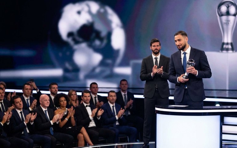 Donnarumma supera Alisson e é eleito o melhor goleiro no Fifa The Best 2025