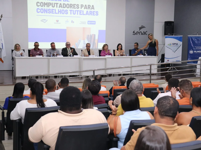 Senac realiza entrega de computadores a Conselhos Tutelares de 37 municípios alagoanos