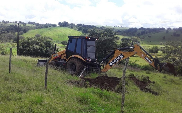 Prefeitura de Anadia segue com trabalho permanente de auxílio aos pequenos agricultores