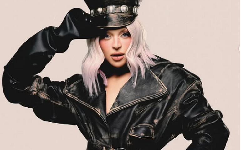 Pabllo Vittar lança remix do hit recente e anuncia nova tour