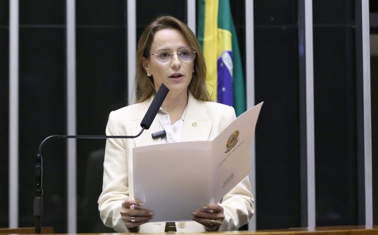 Comissão aprova aumento de vagas para pessoas com deficiência e idosos em estacionamentos