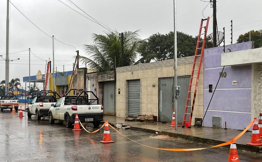 Após notificação do Procon, Equatorial remove postes dos passeios públicos do bairro Planalto