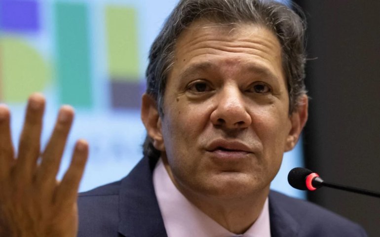 Novo arcabouço fiscal prevê piso para investimentos e metas para as contas públicas