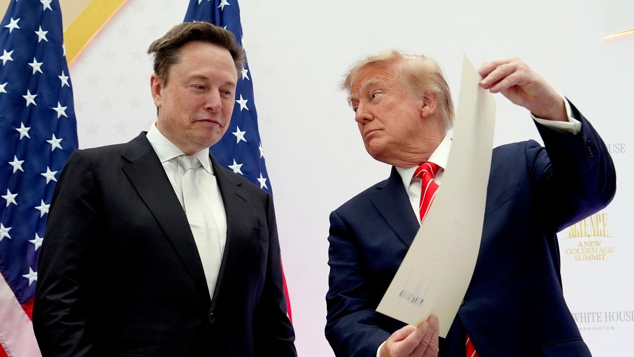 Donald Trump pede a Elon Musk que suspenda restrições a comunicações via satélite na Ucrânia
