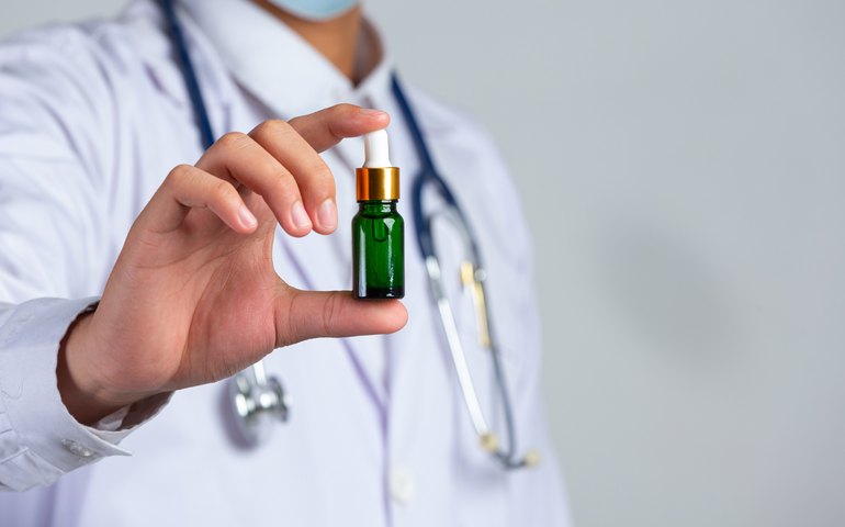 Nova lei garante medicamento à base de cannabis no SUS de SP