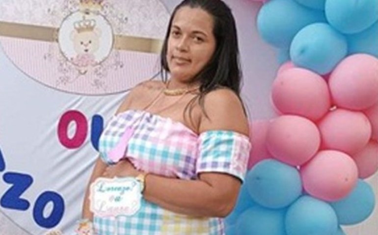 Em Junqueiro, grávida de 8 meses e feto morrem após acidente entre moto e ônibus