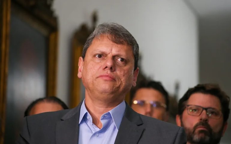 Tarcísio passa bem após cirurgia e deve ter alta do hospital ainda hoje