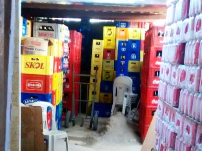 Secretaria da Fazenda estoura depósito clandestino em São Sebastião