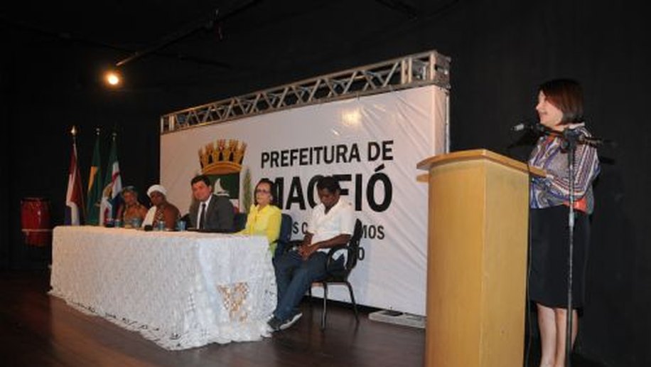 Marcelo Palmeira dá posse ao Comitê Municipal do Juventude Viva