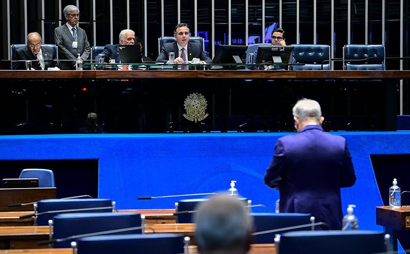 Senado pede prazo até final de agosto para concluir desoneração da folha
